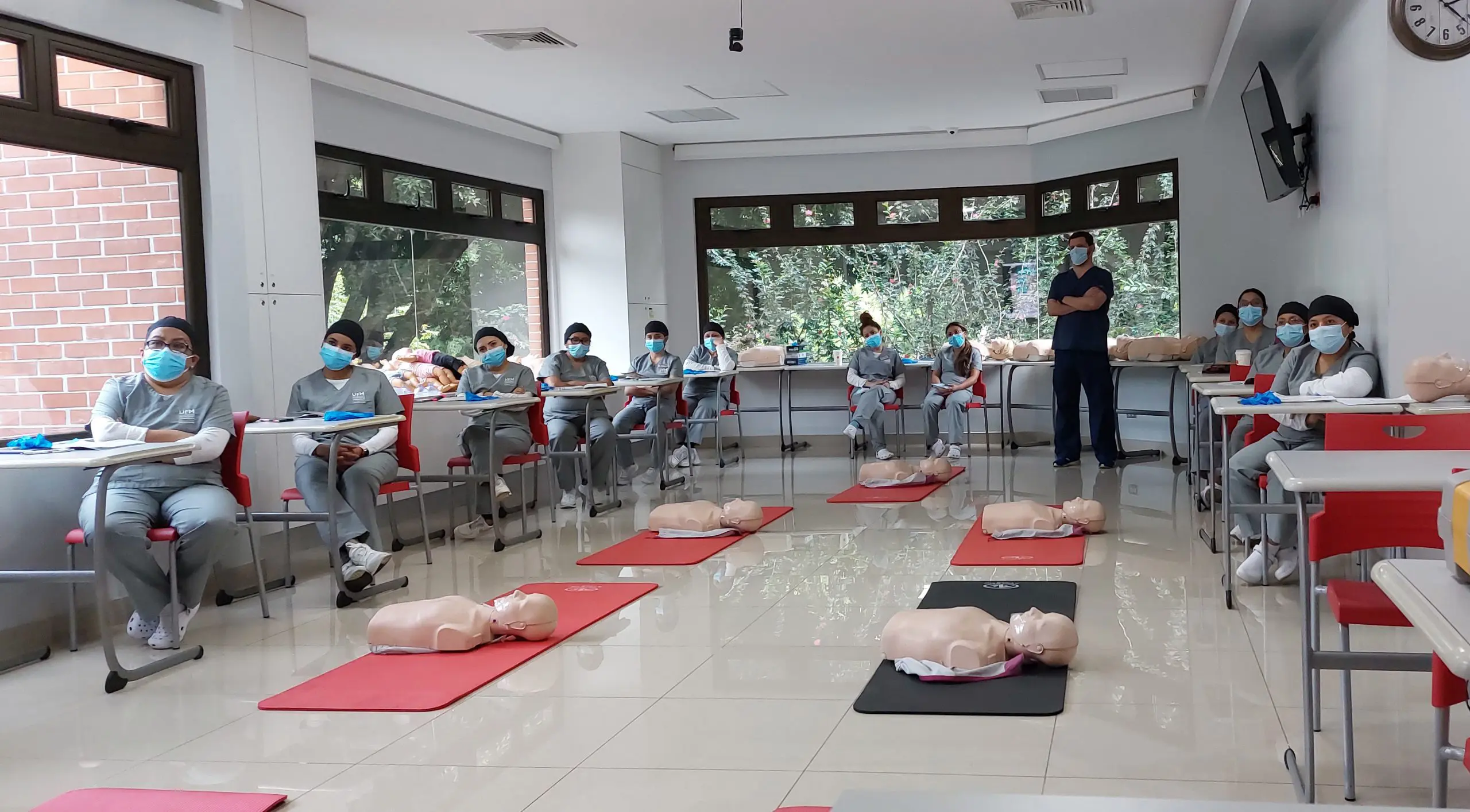 UFM MEDICINA CURSO BLS CAS -